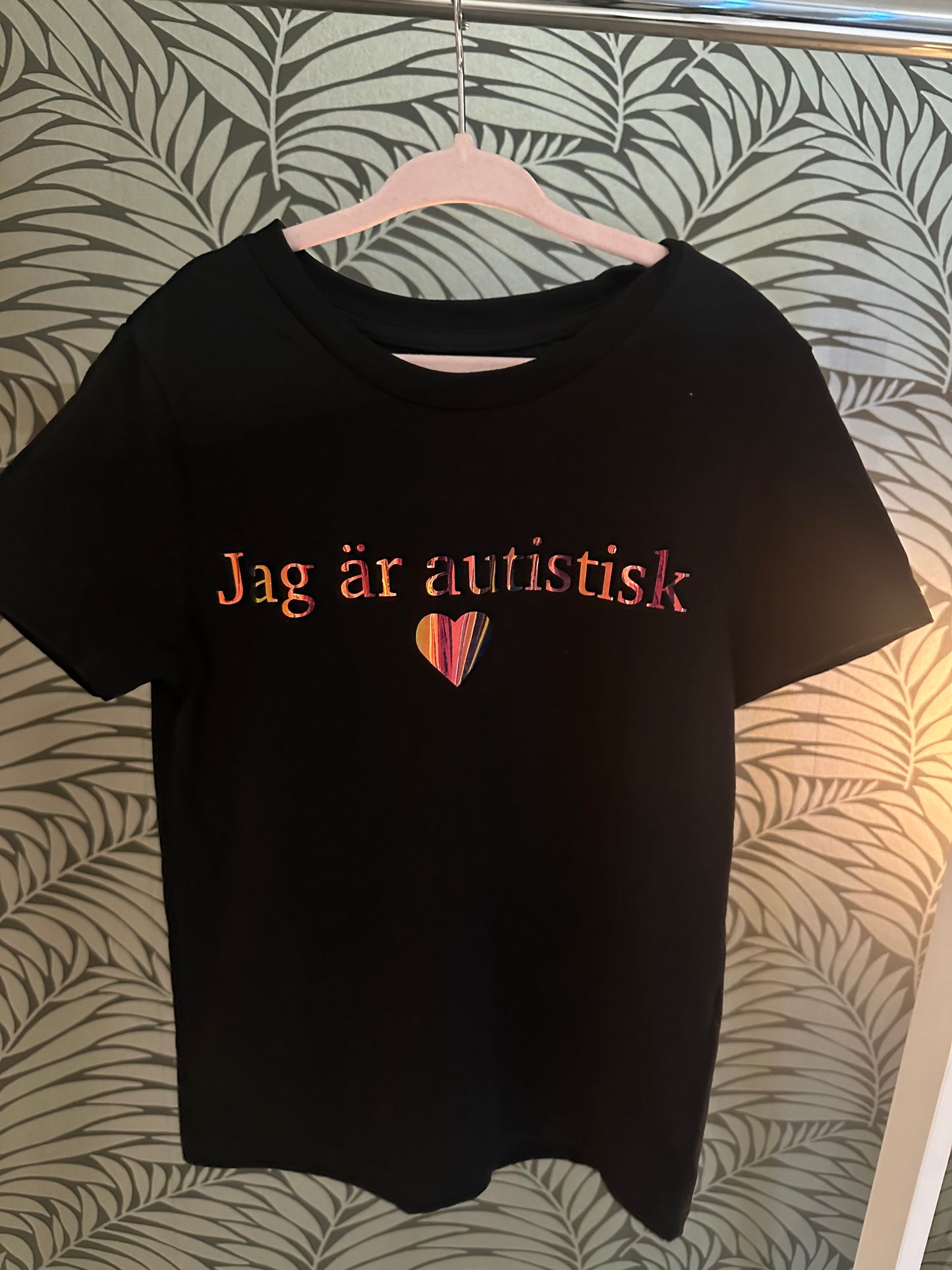 T-shirt jag är autistisk - svart