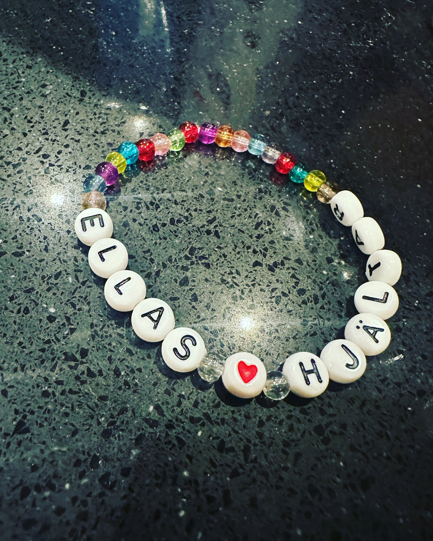 Ellas hjältar armband